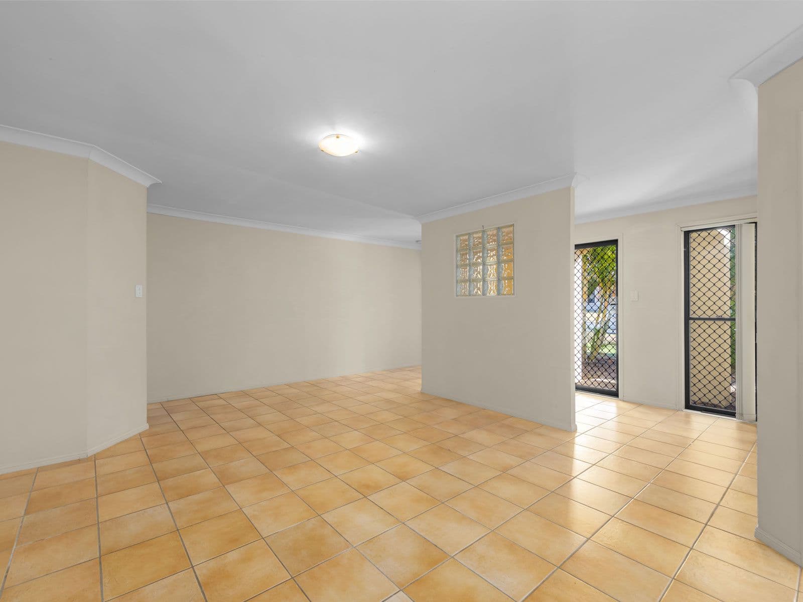 7 Adley Street, Carindale QLD 4152, Carindale - Thumbnail 3
