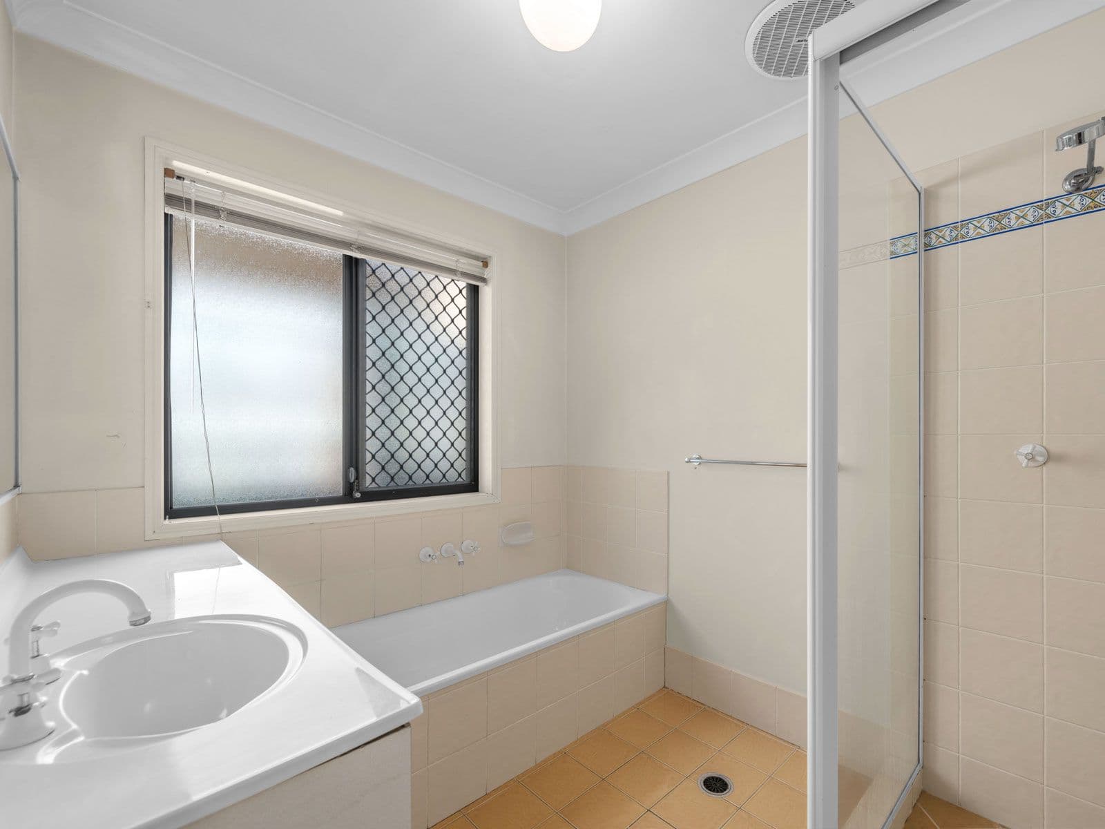 7 Adley Street, Carindale QLD 4152, Carindale - Thumbnail 6