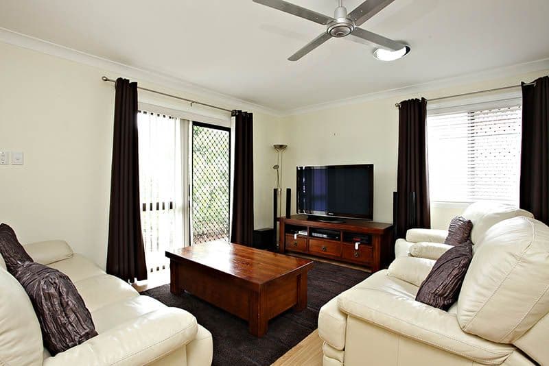 10 Loddon Street, RIVERHILLS QLD 4074, Riverhills - Thumbnail 2