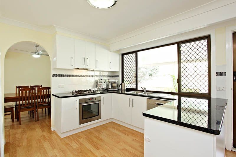 10 Loddon Street, RIVERHILLS QLD 4074, Riverhills - Thumbnail 4