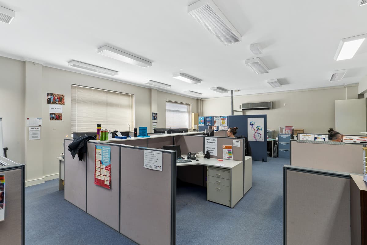 Suite 5 / 127 Welsford Street, Shepparton VIC 3630, Shepparton - Thumbnail 3