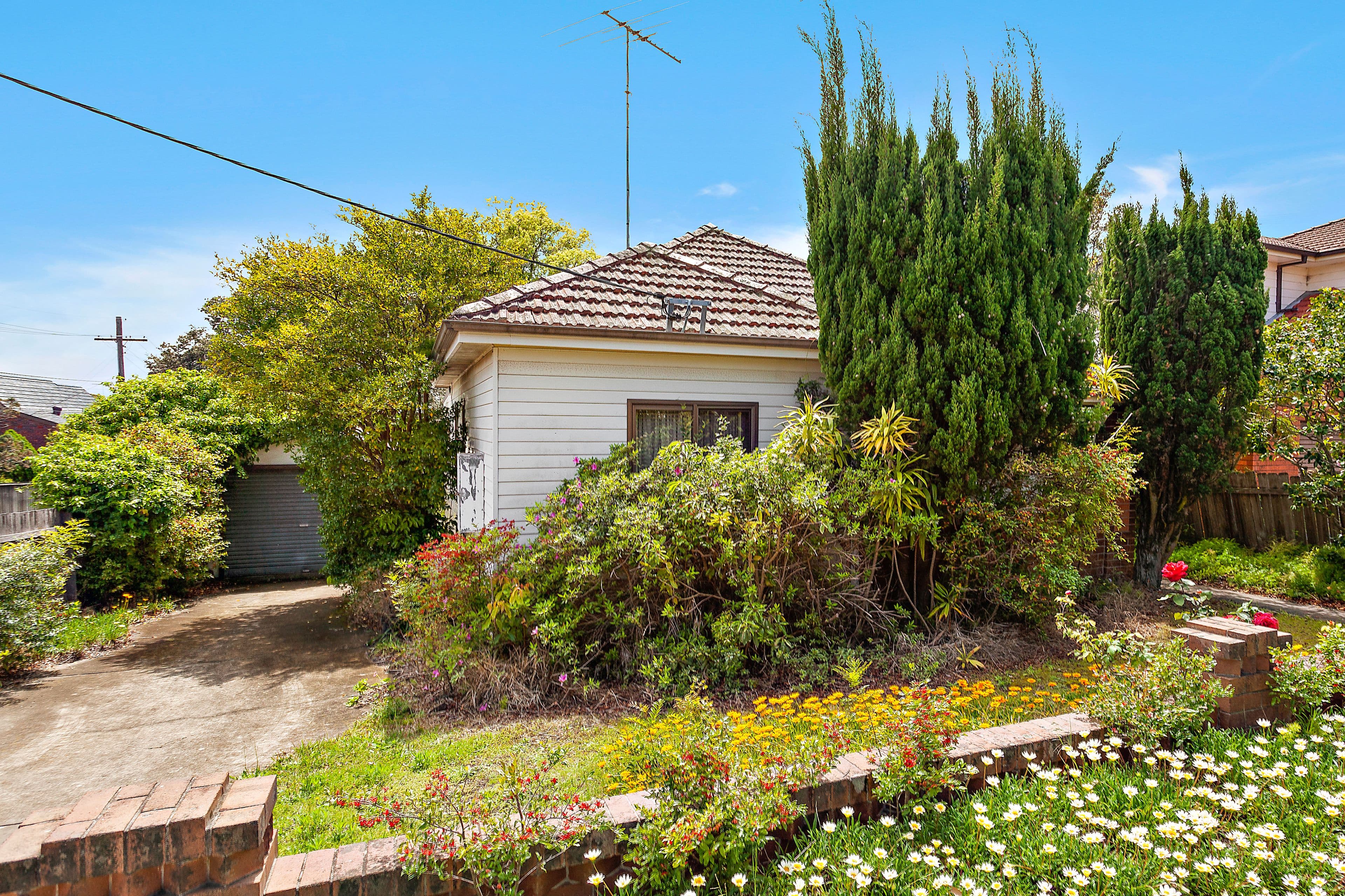 16 George Street, Penshurst - Image 1