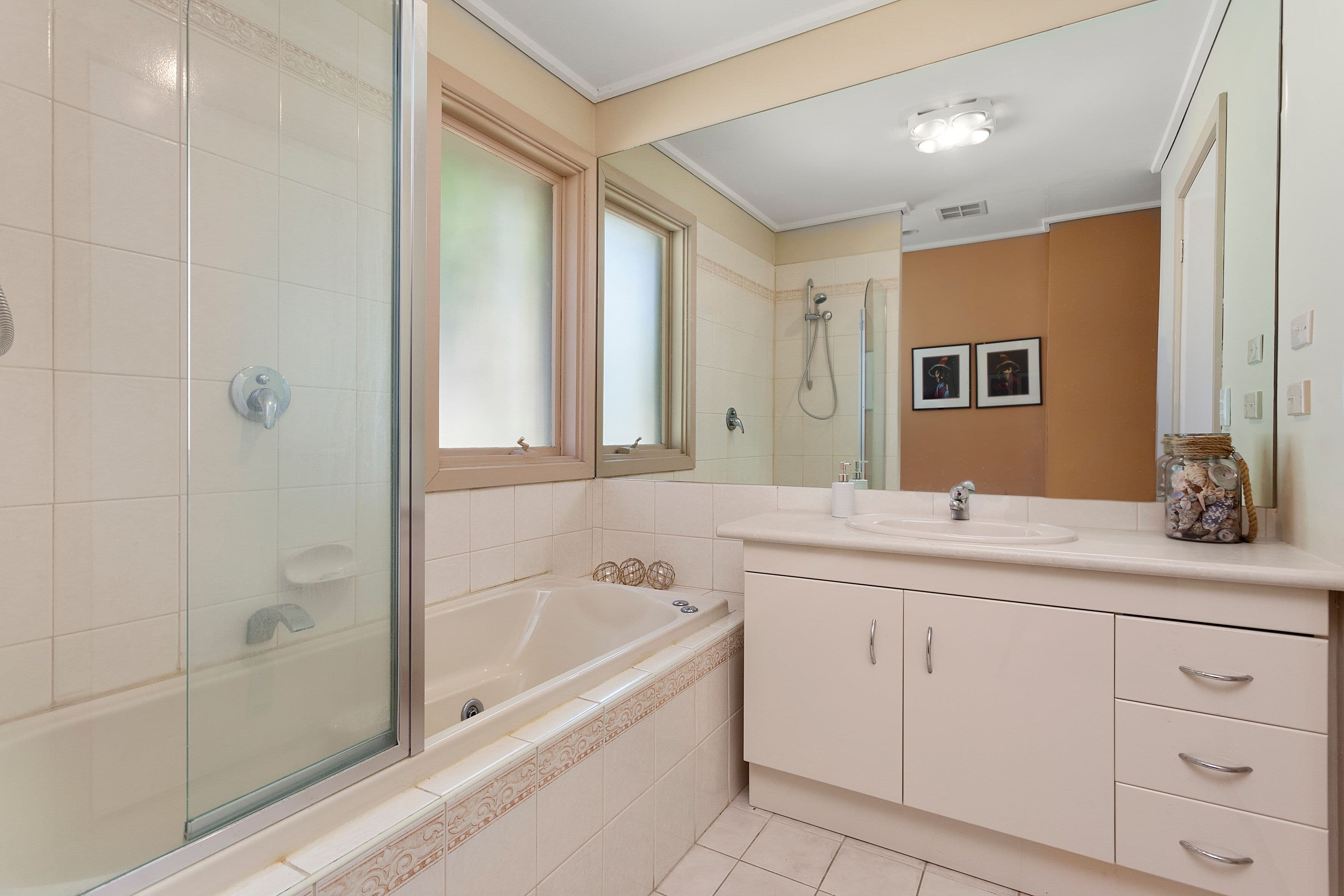 982 Waverley Road, Wheelers Hill VIC 3150, Wheelers Hill - Thumbnail 7