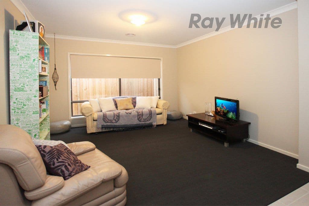 10 Maritime Circuit, POINT COOK VIC 3030, Point Cook - Thumbnail 4