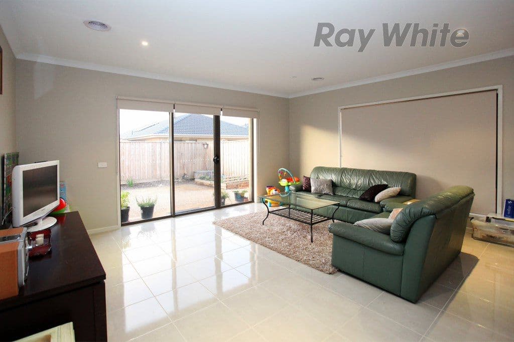 10 Maritime Circuit, POINT COOK VIC 3030, Point Cook - Thumbnail 7