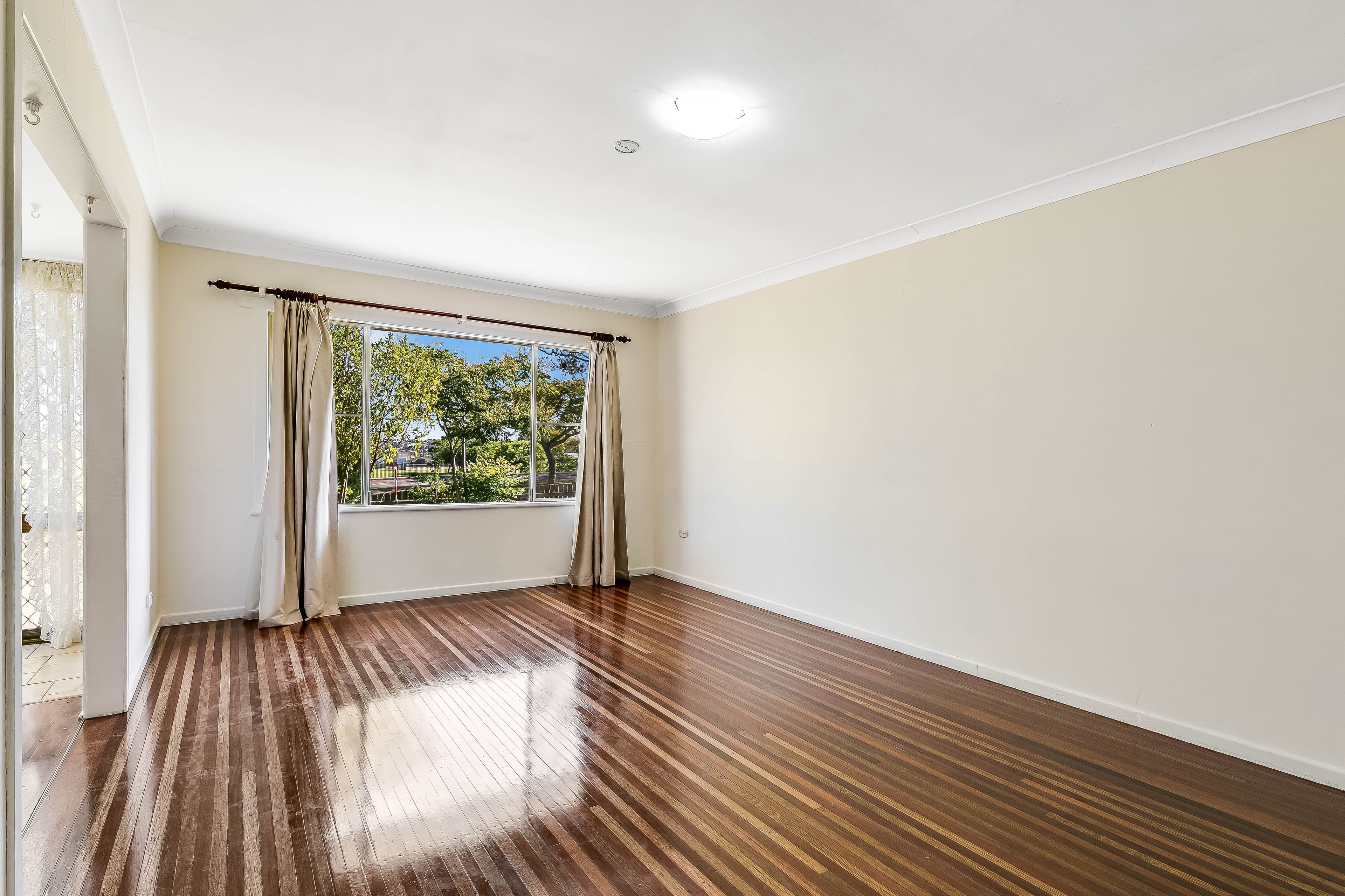 239 North Street, Wilsonton Heights QLD 4350, Wilsonton Heights - Thumbnail 3