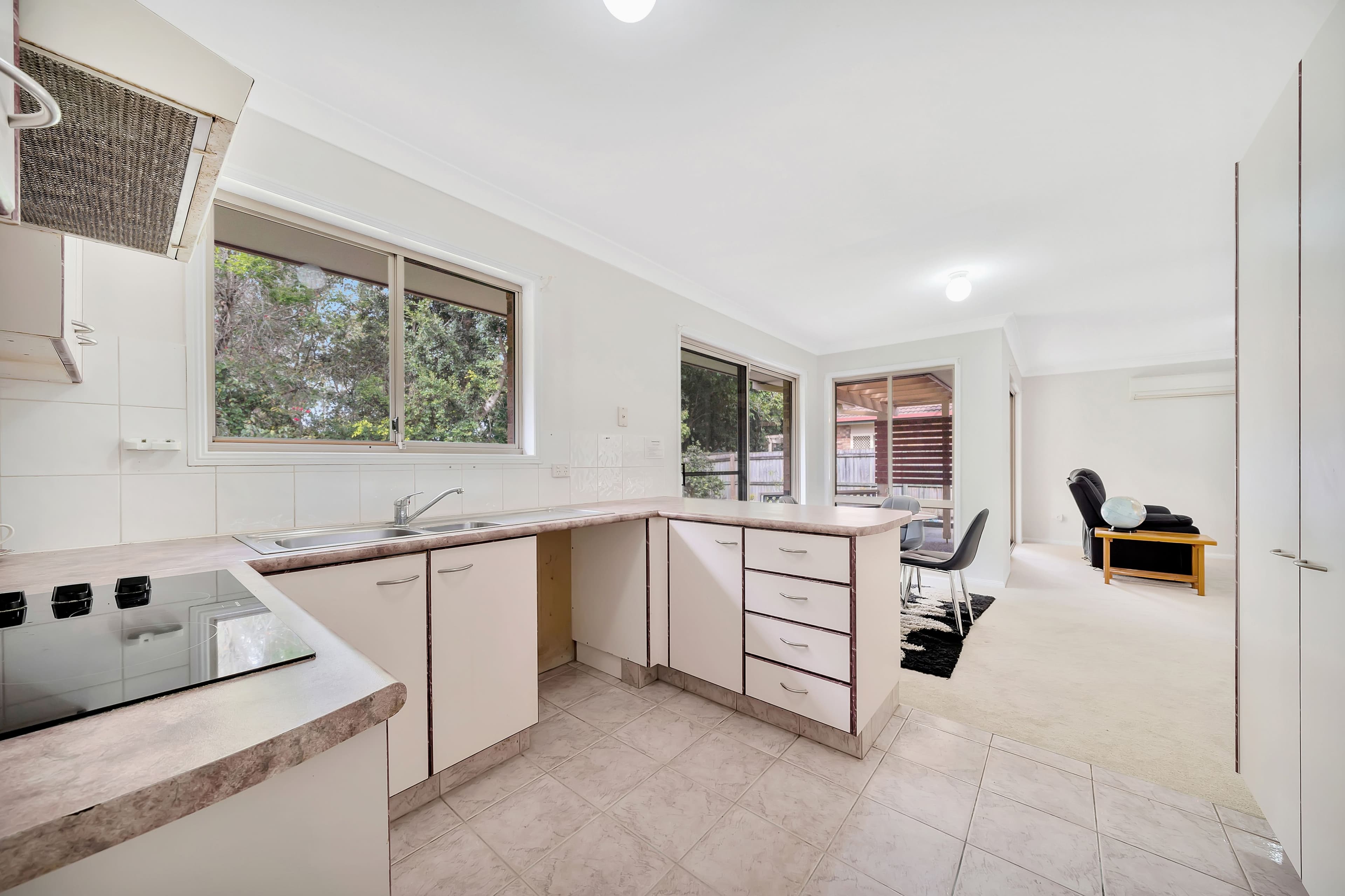 38 Hampden Crescent, Heritage Park QLD 4118, Heritage Park - Thumbnail 8