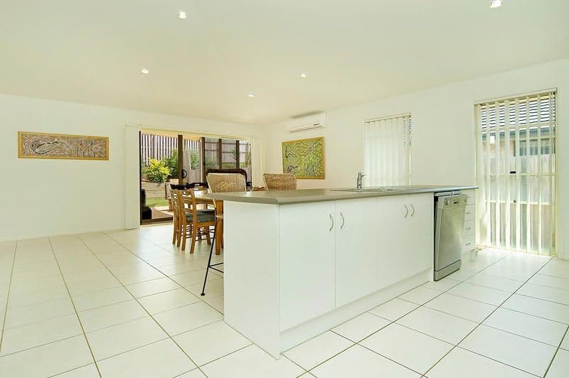 12 Hydrangea Street, ORMEAU QLD 4208, Ormeau - Thumbnail 4