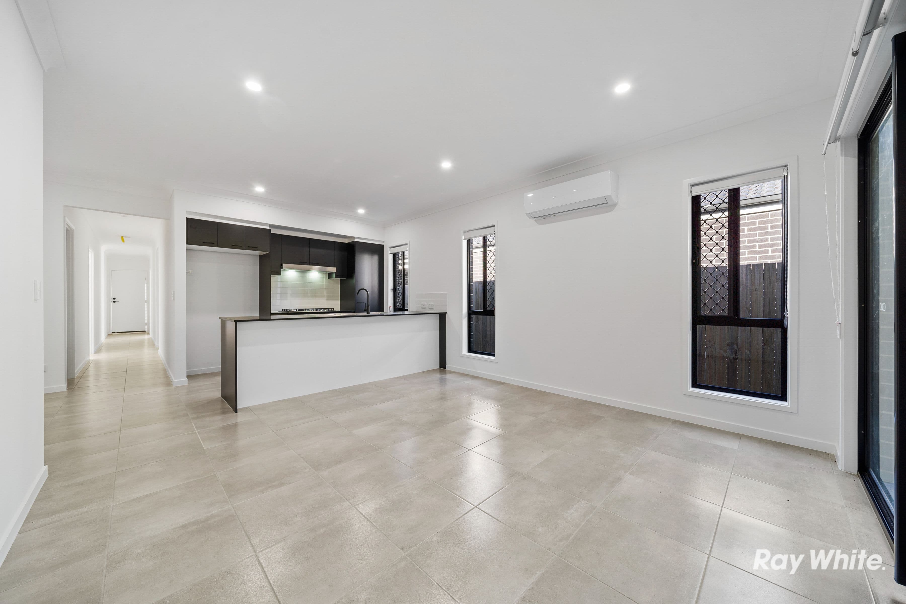 31 Creek Place, Park Ridge QLD 4125, Park Ridge - Thumbnail 6
