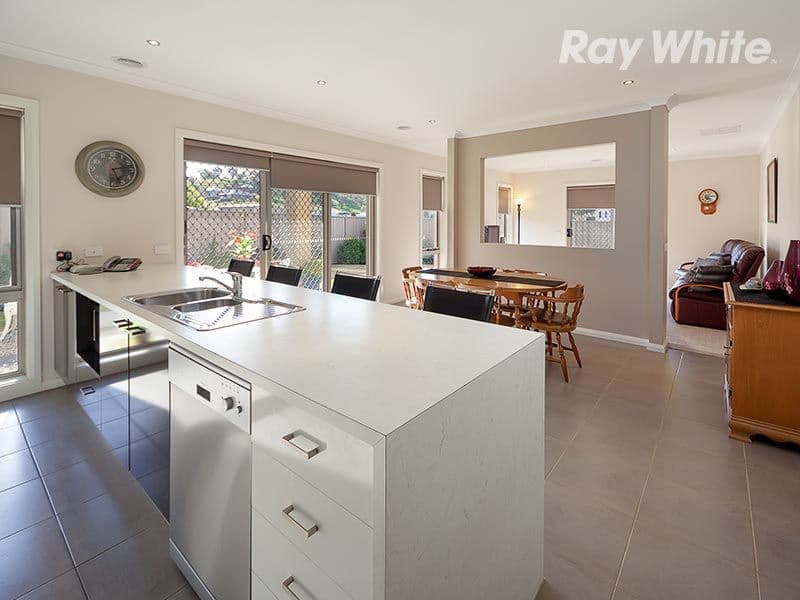 11 Grange Close, WODONGA VIC 3690, Wodonga - Thumbnail 2