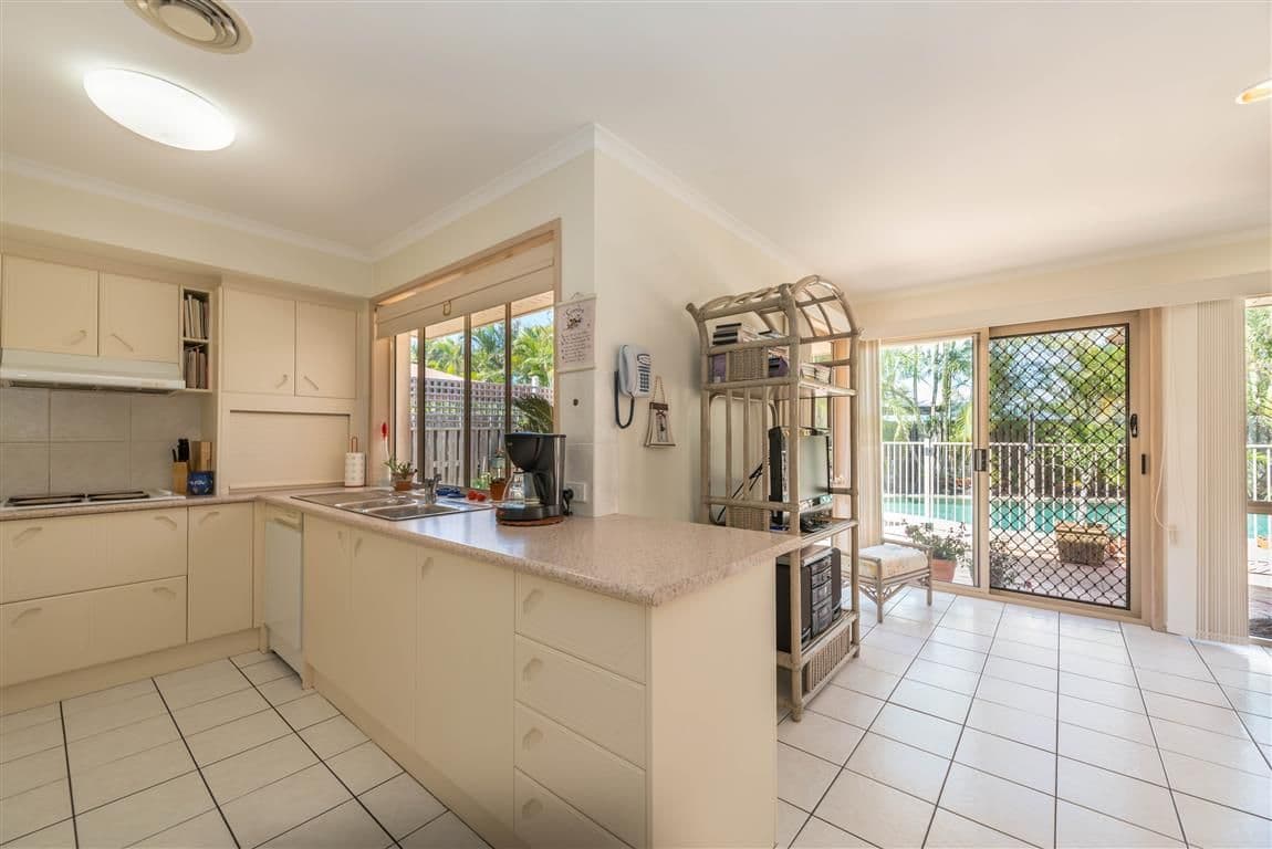 20 Westlake Court, HELENSVALE QLD 4212, Helensvale - Thumbnail 8