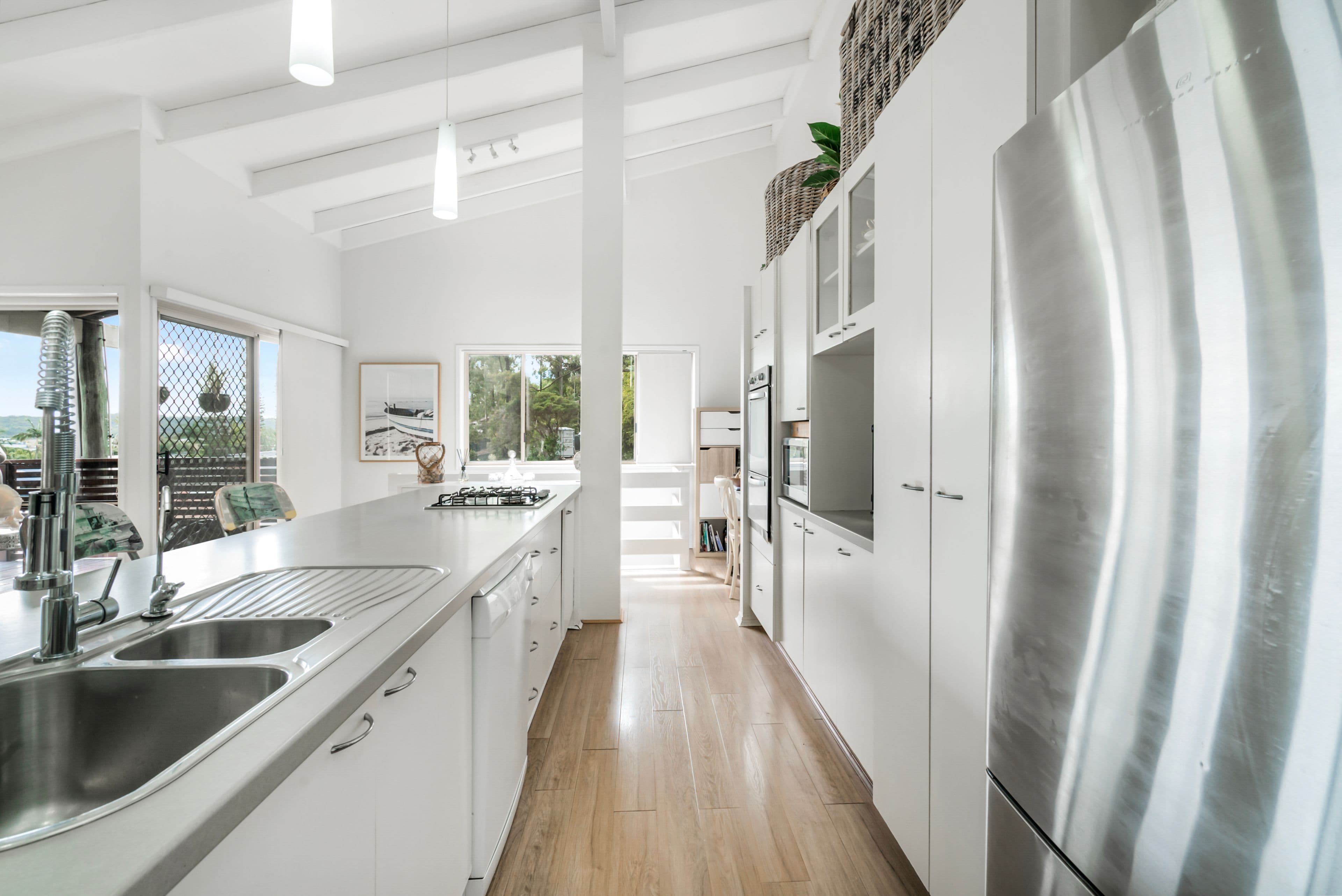 23 Currant Street, Elanora QLD 4221, Elanora - Thumbnail 5