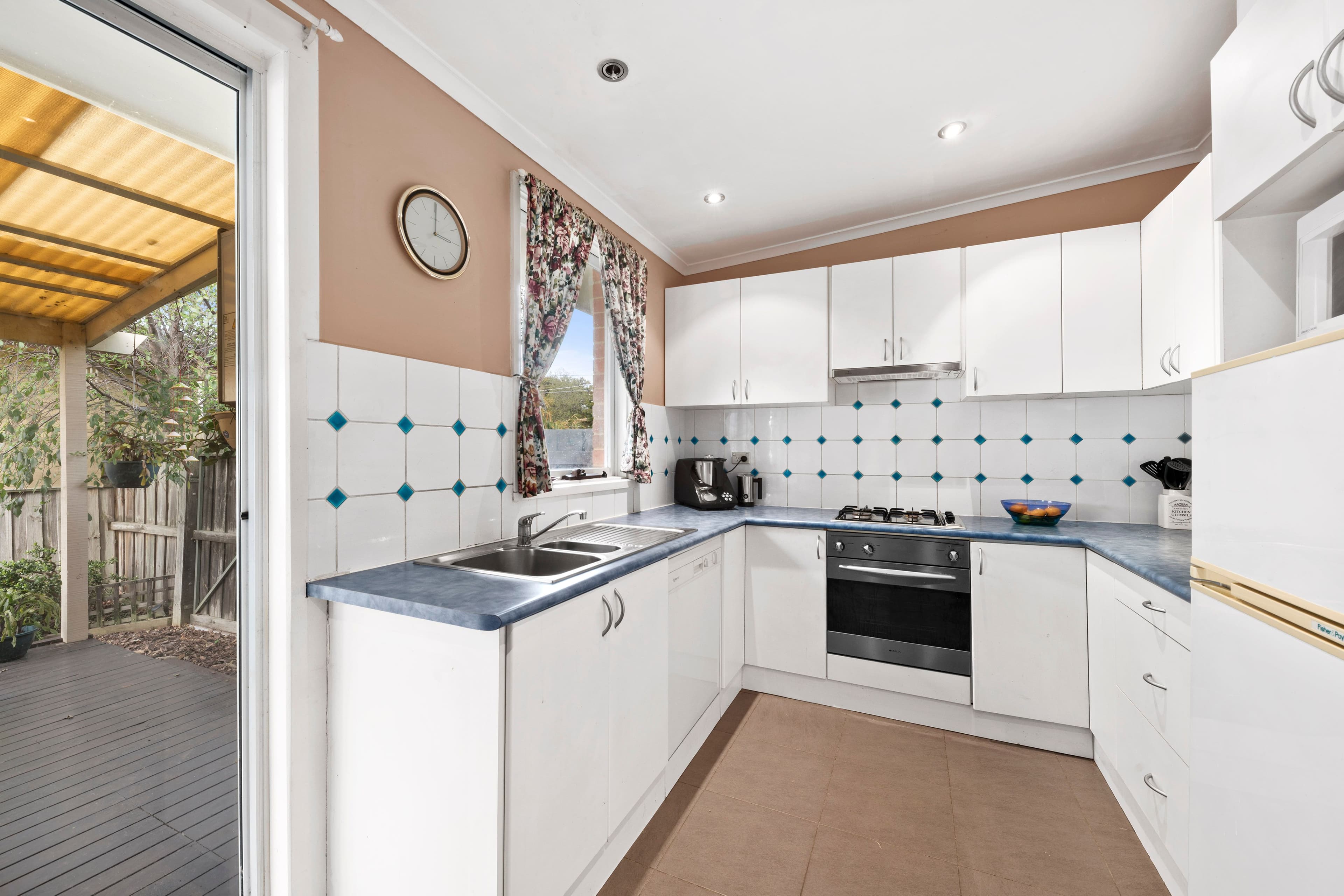 8 Pecan Court, Frankston North VIC 3200, Frankston North - Thumbnail 2