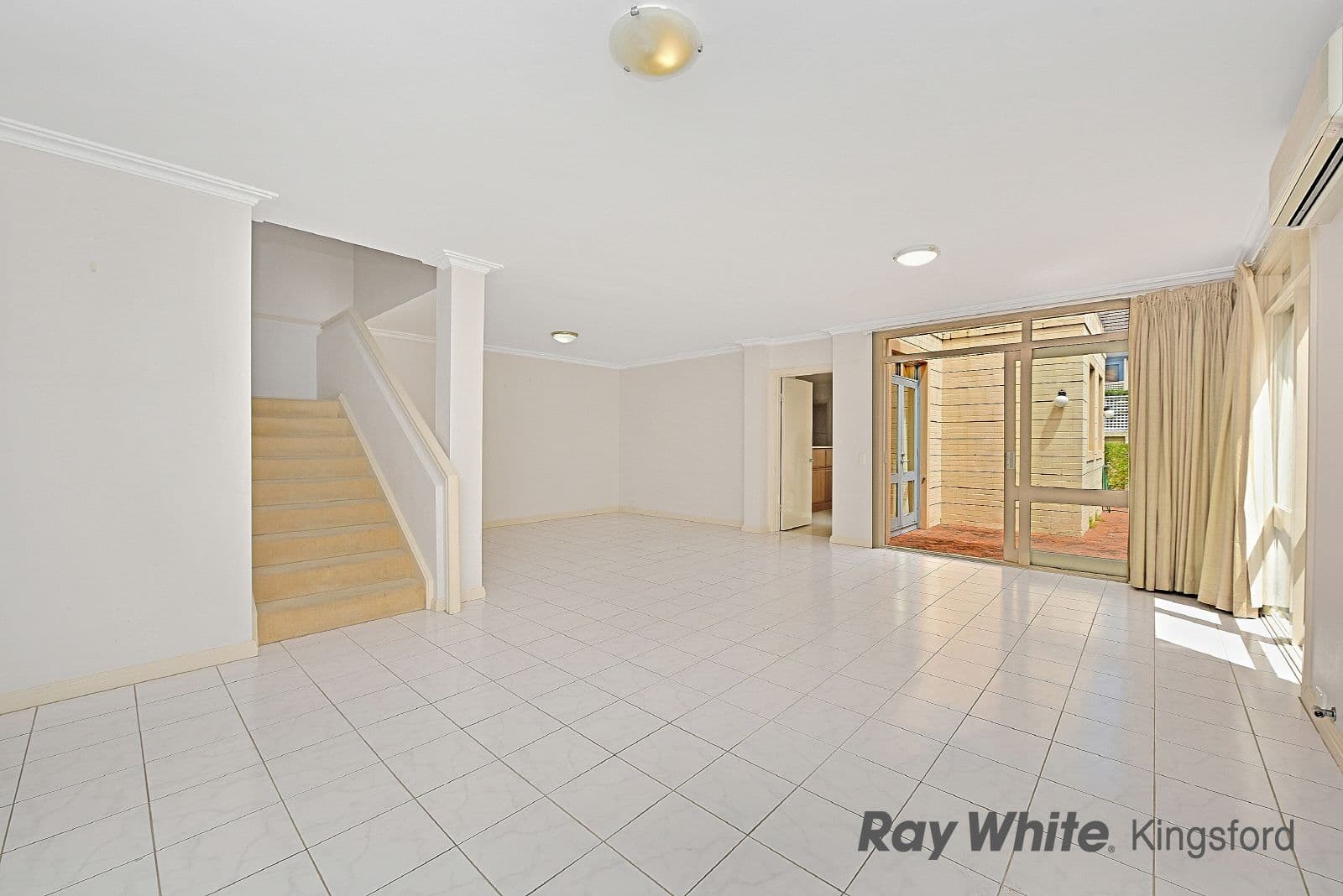 11 Brompton Road, Kensington - Thumbnail 3