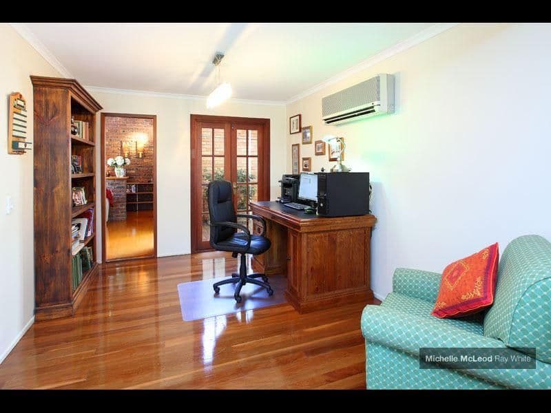 44 Goolman Street, CHAPEL HILL QLD 4069, Chapel Hill - Thumbnail 6