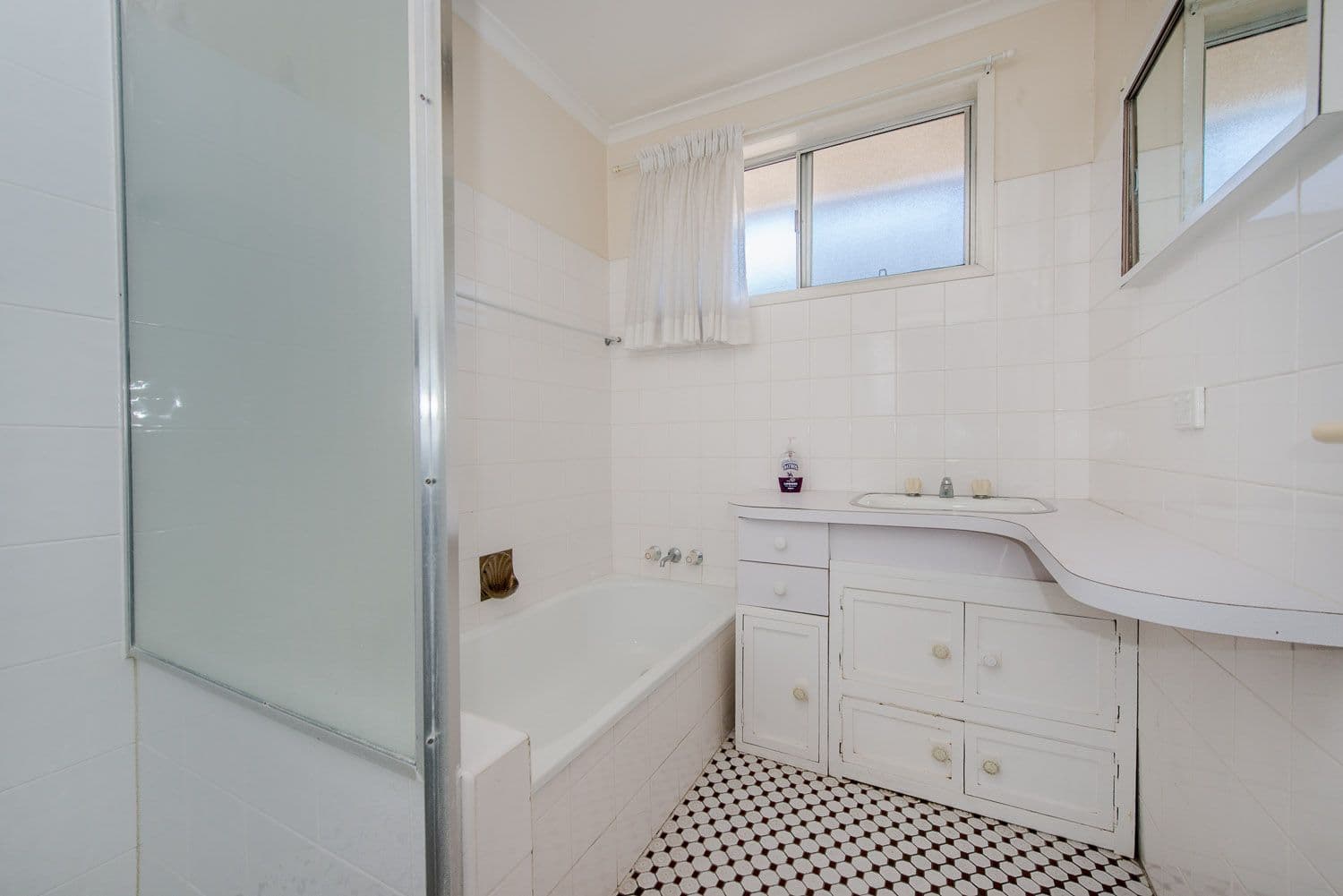 111 Albion Avenue, Miami QLD 4220, Miami - Thumbnail 7