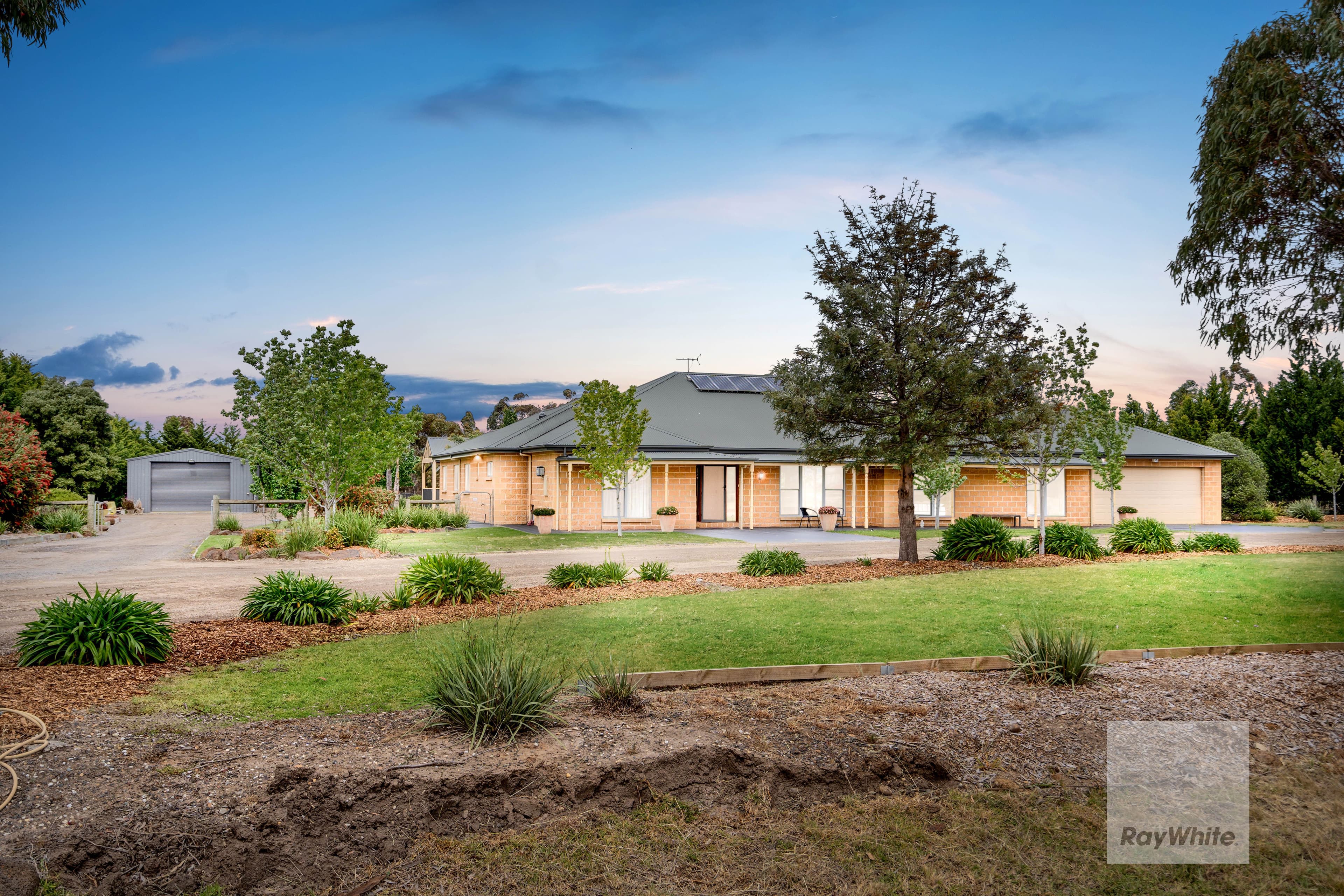 5 Oldbury Avenue, Sunbury VIC 3429, Sunbury - Image 1