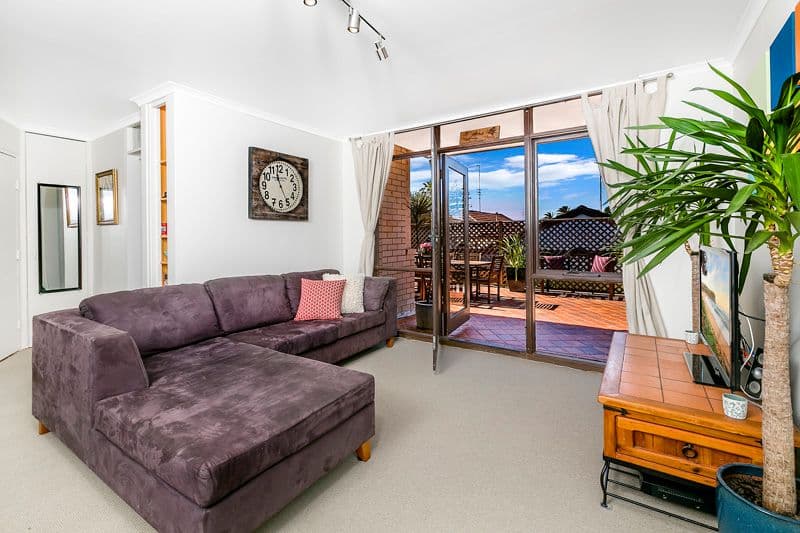 10 Goodwin Street, NARRABEEN NSW 2101, Narrabeen - Thumbnail 2