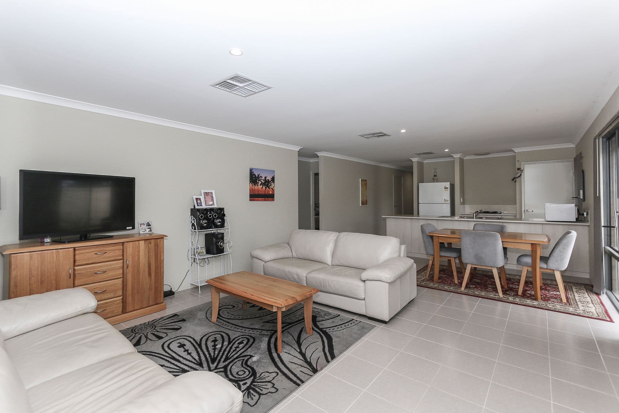 22 Malo Link, Forrestfield WA 6058, Forrestfield - Thumbnail 3