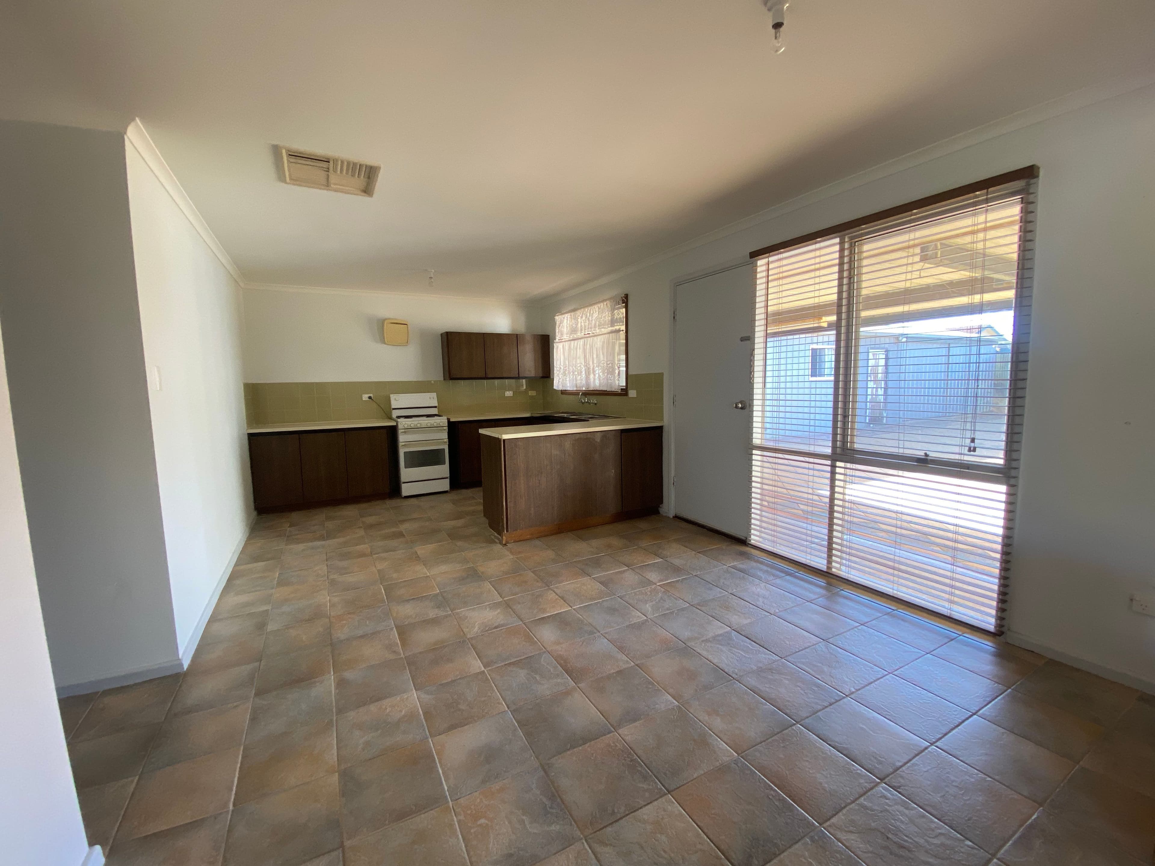 10 Mcintosh Crescent, Port Augusta West SA 5700, Port Augusta West - Thumbnail 6