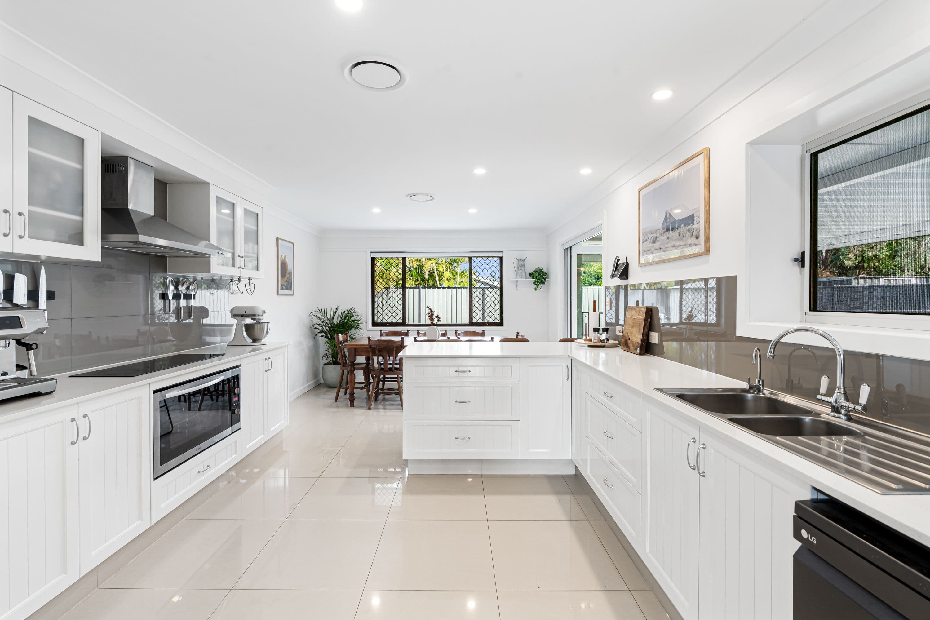 153 Mallawa Drive, Palm Beach QLD 4221, Palm Beach - Thumbnail 2