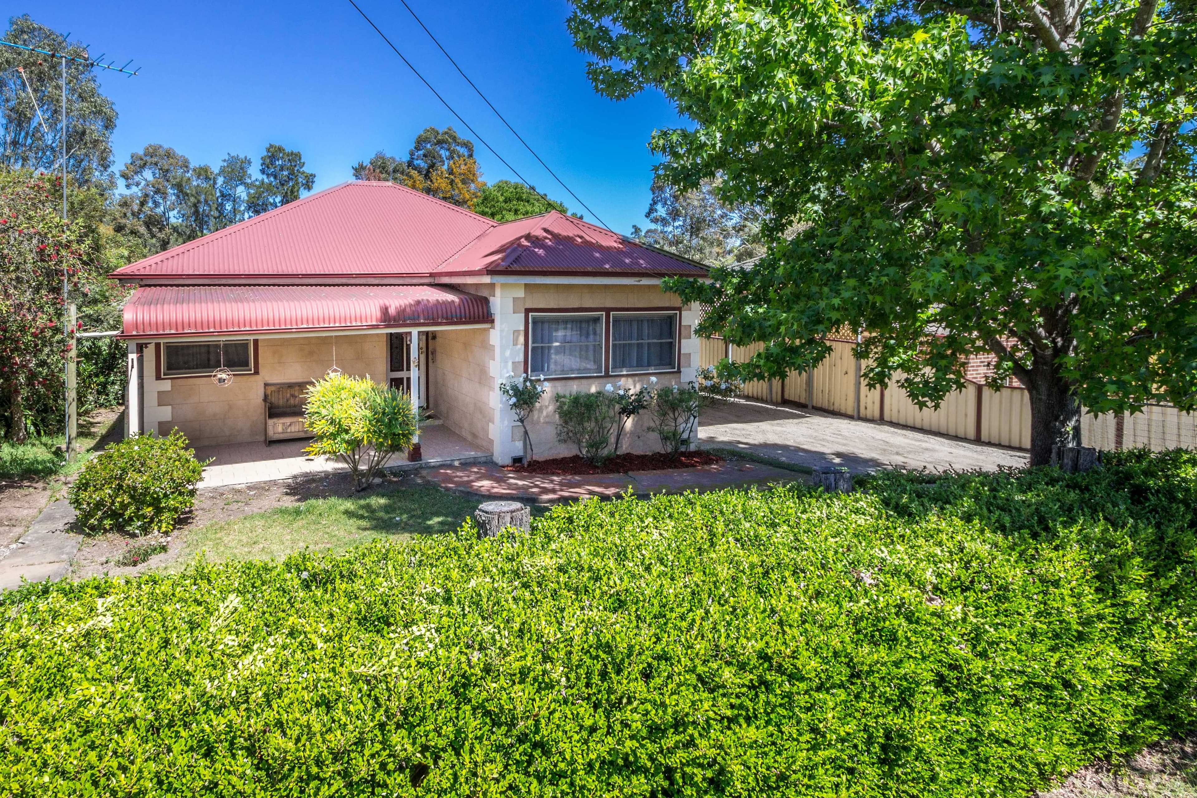 45 Grand Parade, Glossodia - Image 1