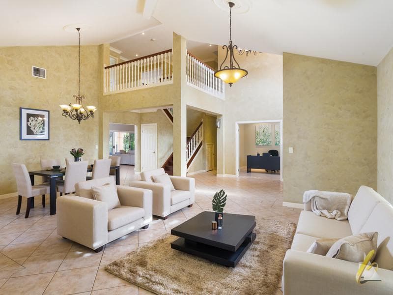 19 Mcconnell Crescent, Brookfield - Thumbnail 2