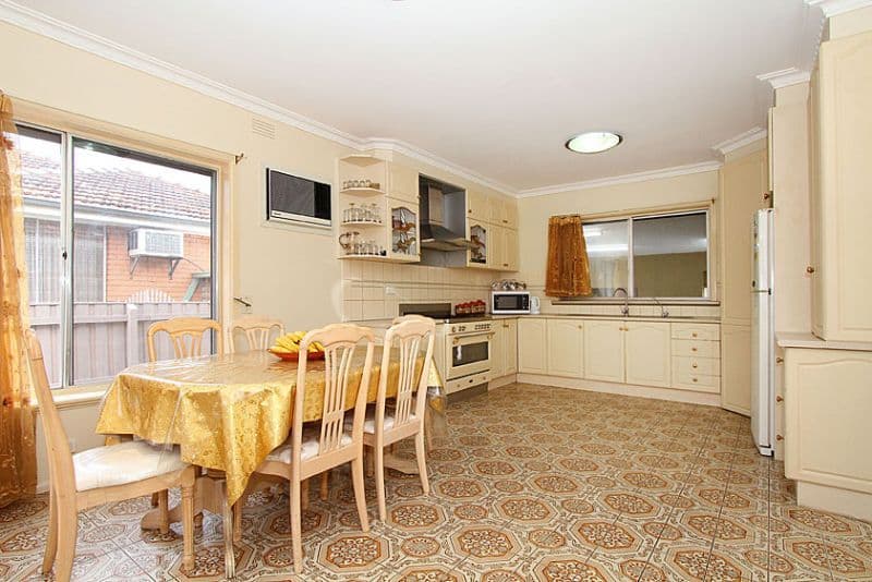 77 Kingsway Drive, LALOR VIC 3075, Lalor - Thumbnail 3