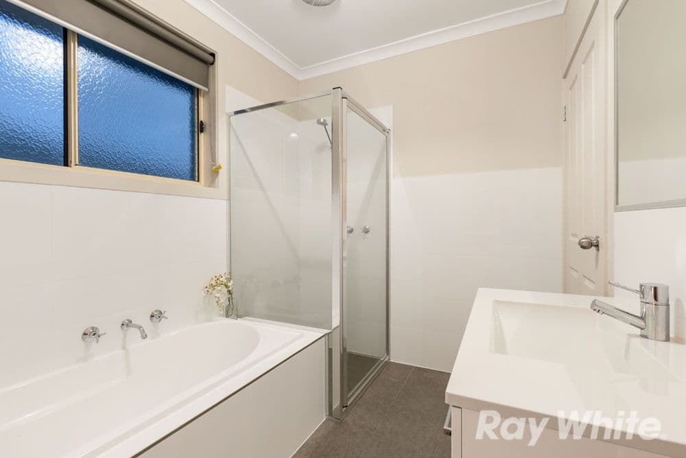 4 Hawthorn Court, Mill Park VIC 3082, Mill Park - Thumbnail 6