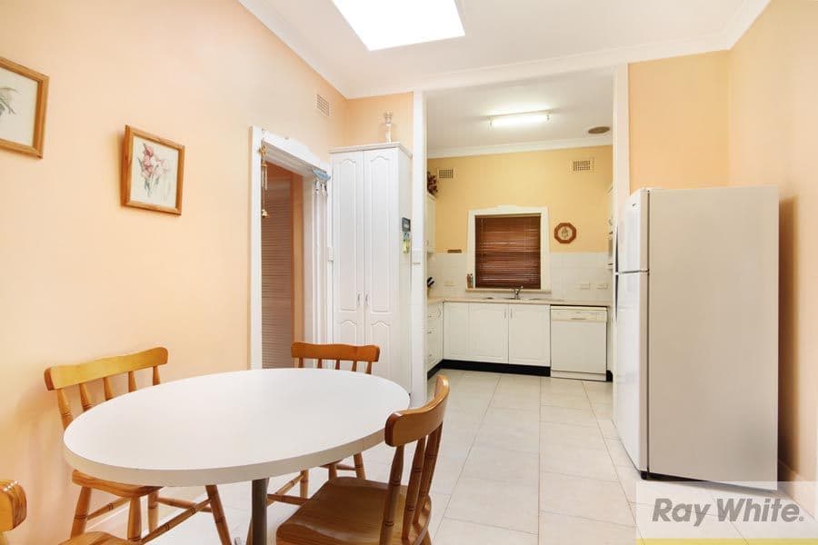 70 Beronga Avenue, Hurstville NSW 2220, Hurstville - Thumbnail 7