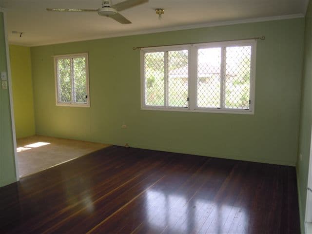 11 Julieanne Street, GAILES QLD 4300, Gailes - Thumbnail 4