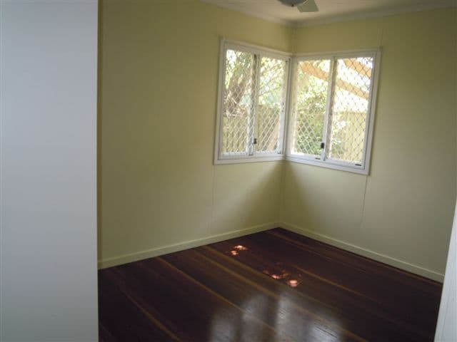 11 Julieanne Street, GAILES QLD 4300, Gailes - Thumbnail 7