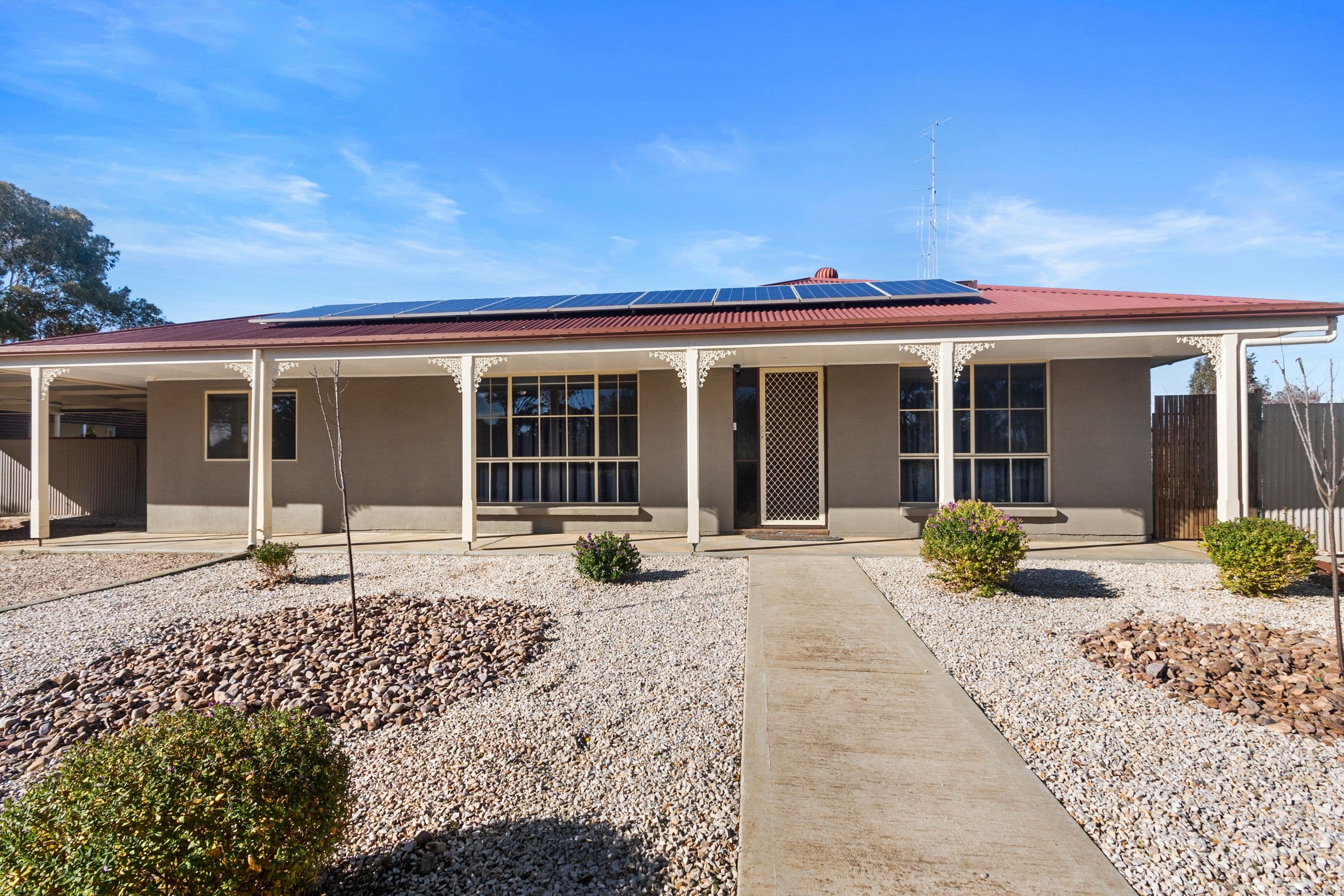 6 Barkla Street, East Moonta SA 5558, East Moonta - Thumbnail 2