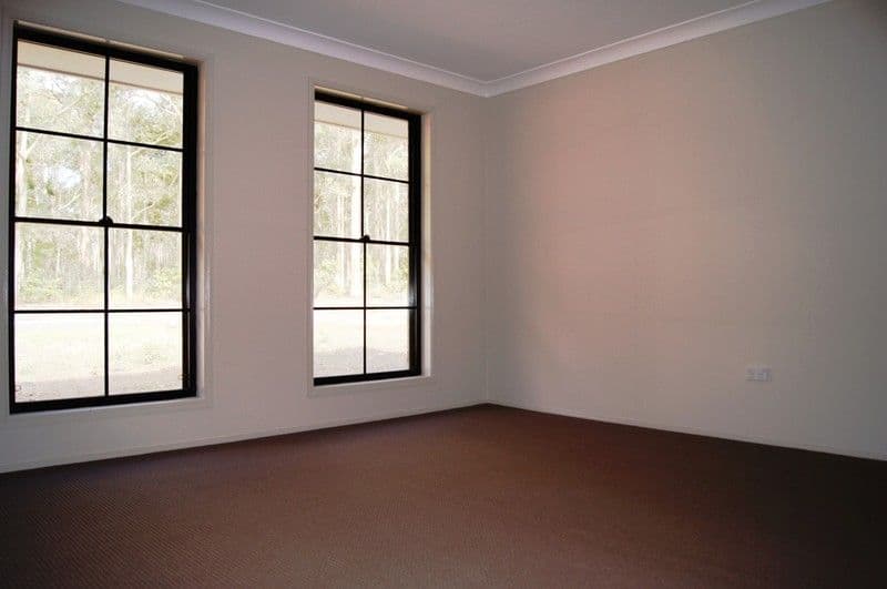 42 Rannoch Drive, WEST NOWRA NSW 2541, West Nowra - Thumbnail 3