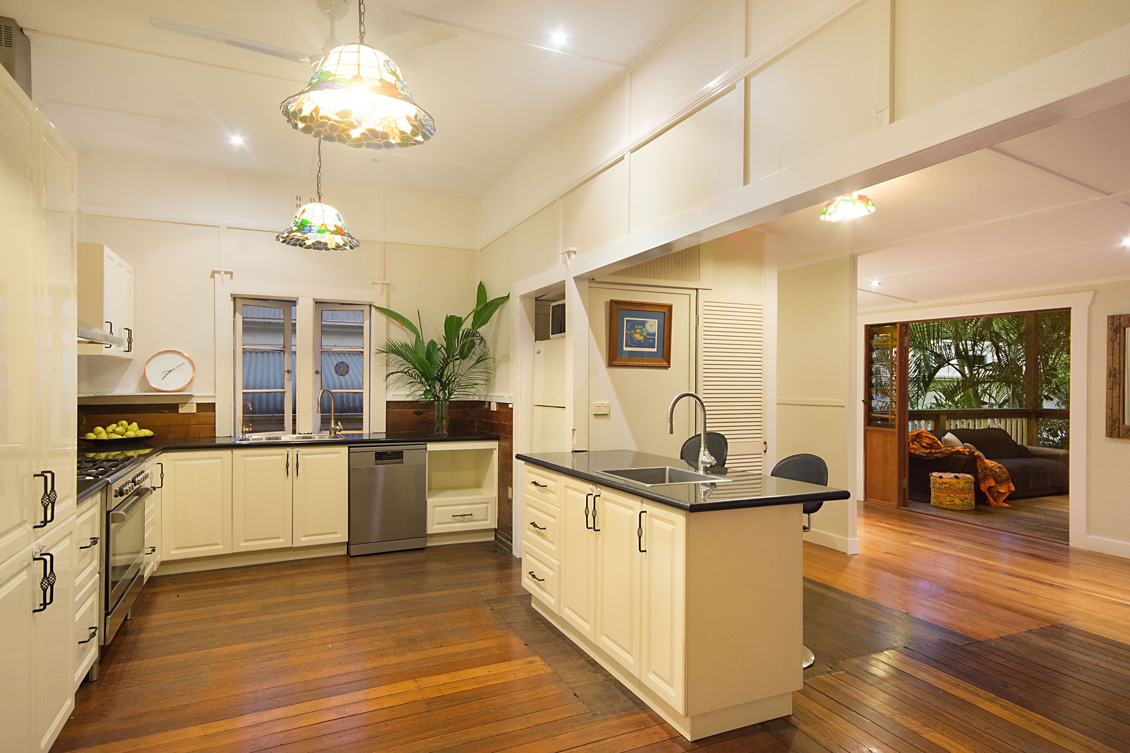 10 Jubilee Avenue, Mullumbimby NSW 2482, Mullumbimby - Image 1
