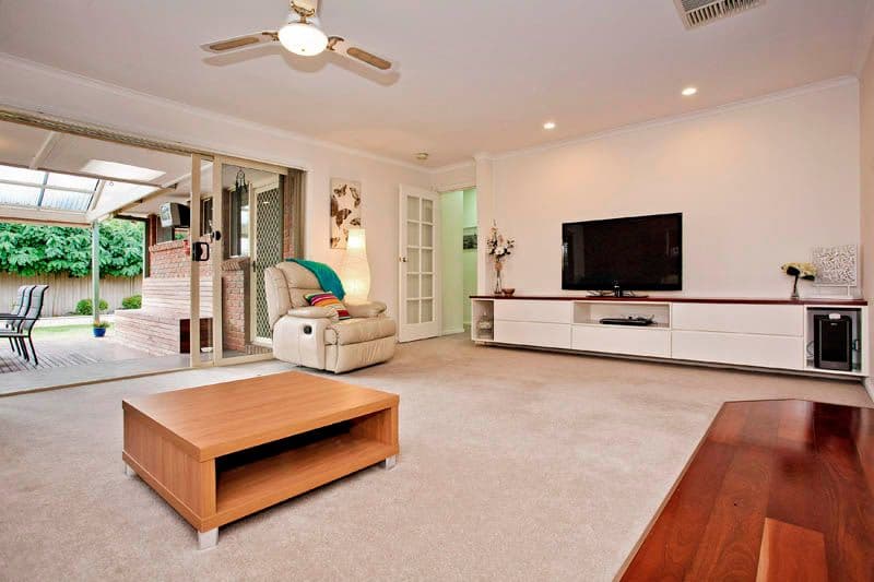 16 Glendye Court, CORIO VIC 3214, Corio - Thumbnail 2