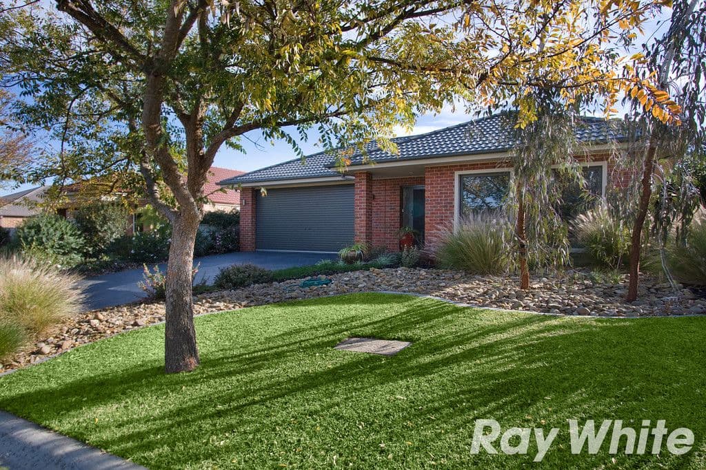 16 Macquarie Circuit, Pakenham VIC 3810, Pakenham - Image 1