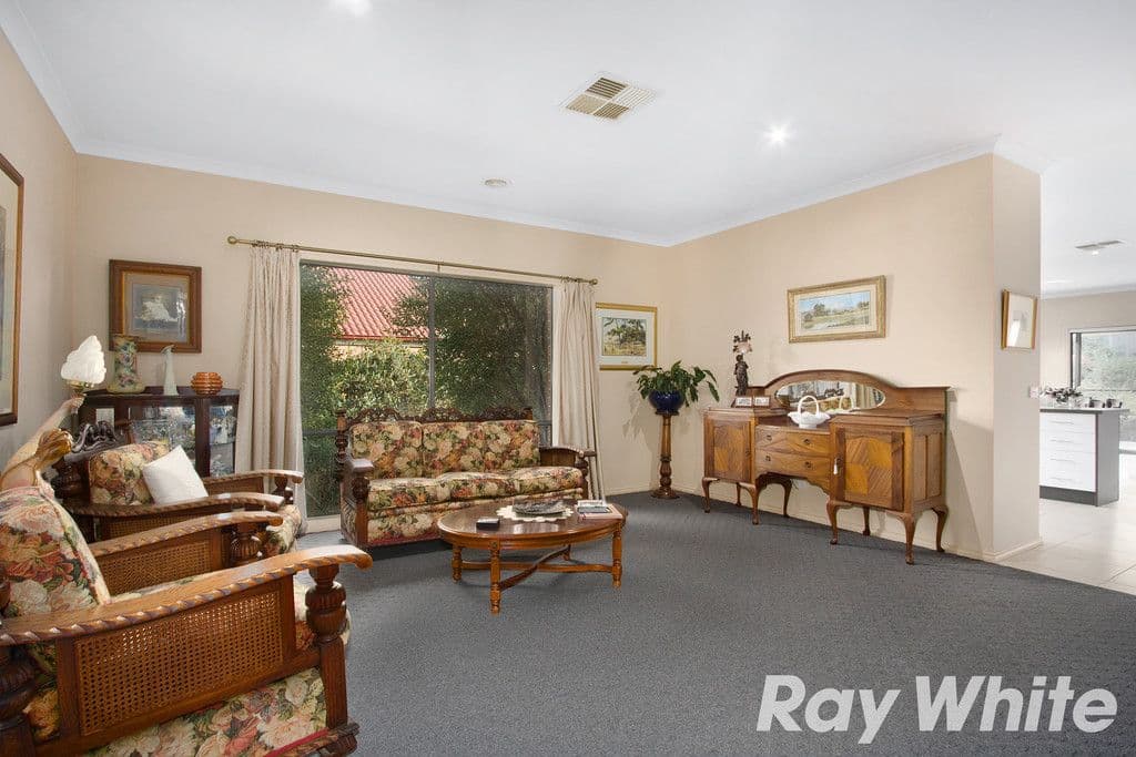 16 Macquarie Circuit, Pakenham VIC 3810, Pakenham - Thumbnail 6