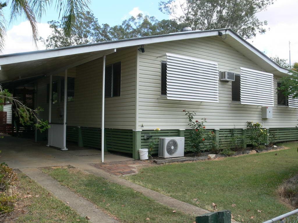 8 Barbour Street, ESK QLD 4312, Esk - Image 1