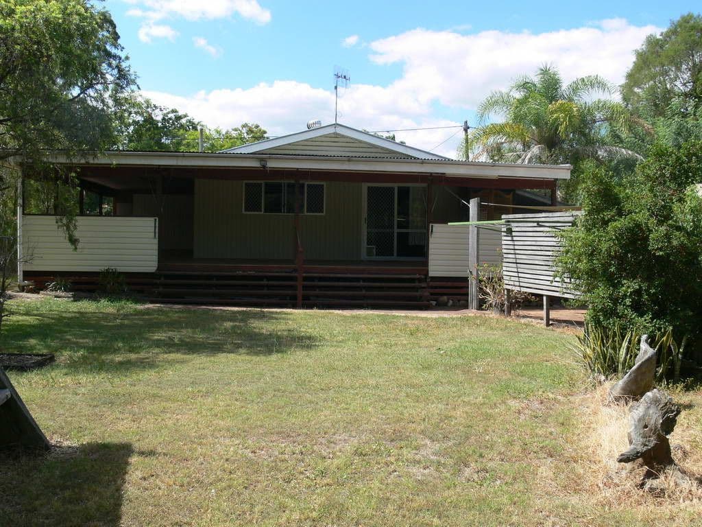 8 Barbour Street, ESK QLD 4312, Esk - Thumbnail 7