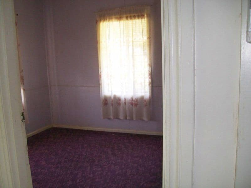 92 Molong Street, CONDOBOLIN NSW 2877, Condobolin - Thumbnail 4
