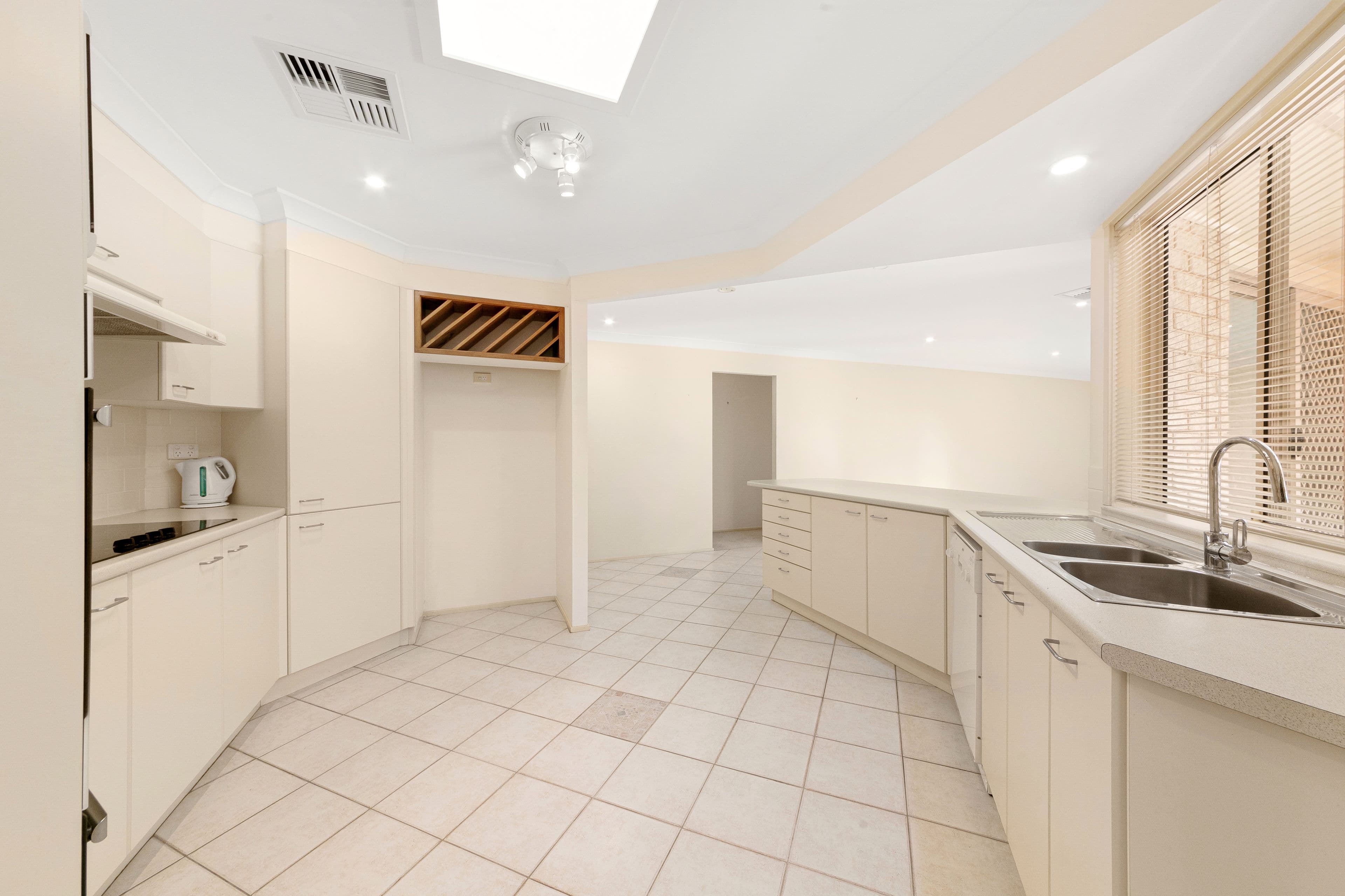 15 Chester Close, Kanwal NSW 2259, Kanwal - Thumbnail 2
