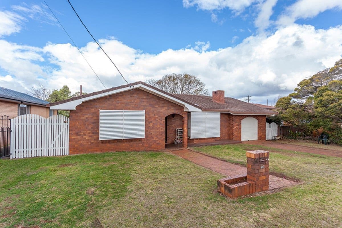 14 Maree Court, CENTENARY HEIGHTS QLD 4350, Centenary Heights - Image 1