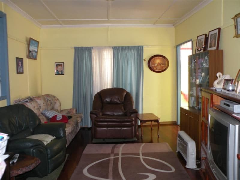 11 Bourke Street, PARK AVENUE QLD 4701, Park Avenue - Thumbnail 2