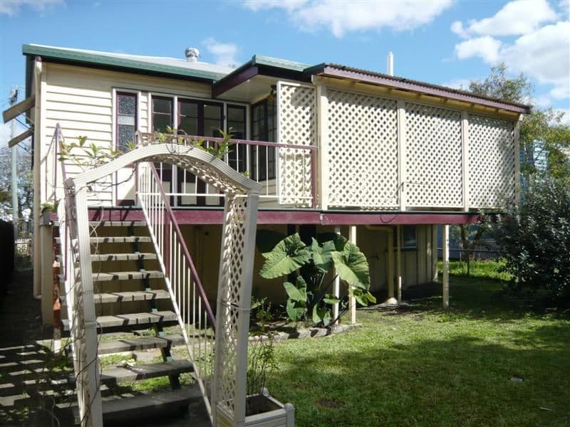 8 Adams Street, DEAGON QLD 4017, Deagon - Thumbnail 2
