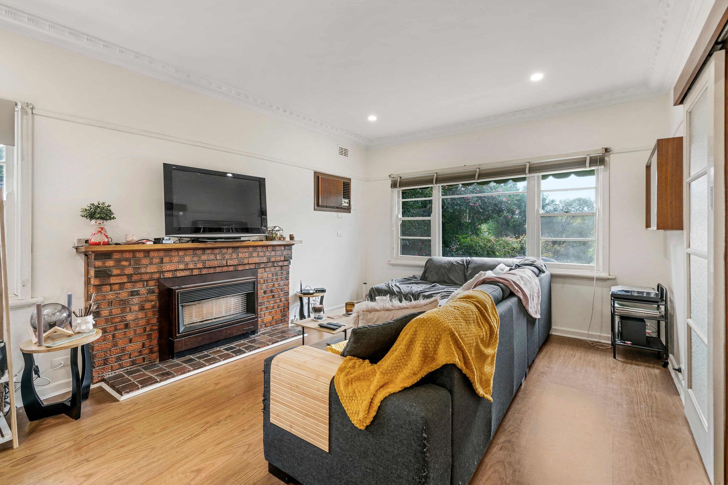 15 Simmons Street, Box Hill North VIC 3129, Box Hill North - Thumbnail 2
