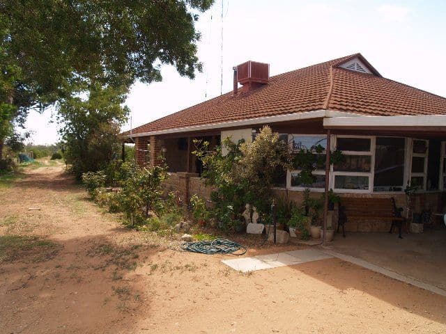 Sec 100 Law Road, WAIKERIE SA 5330, Waikerie - Image 1