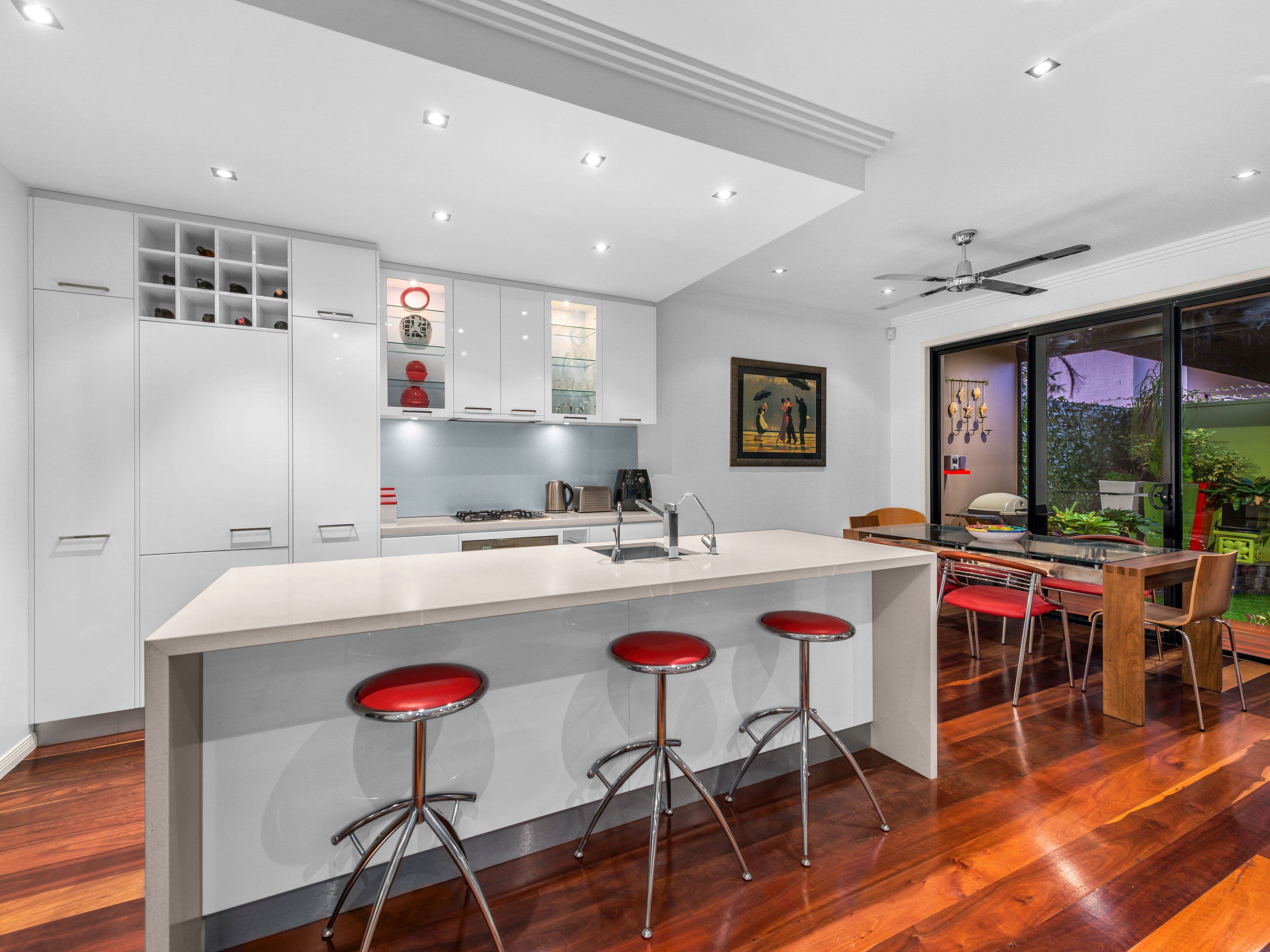52 Pine Street, Bulimba QLD 4171, Bulimba - Thumbnail 2