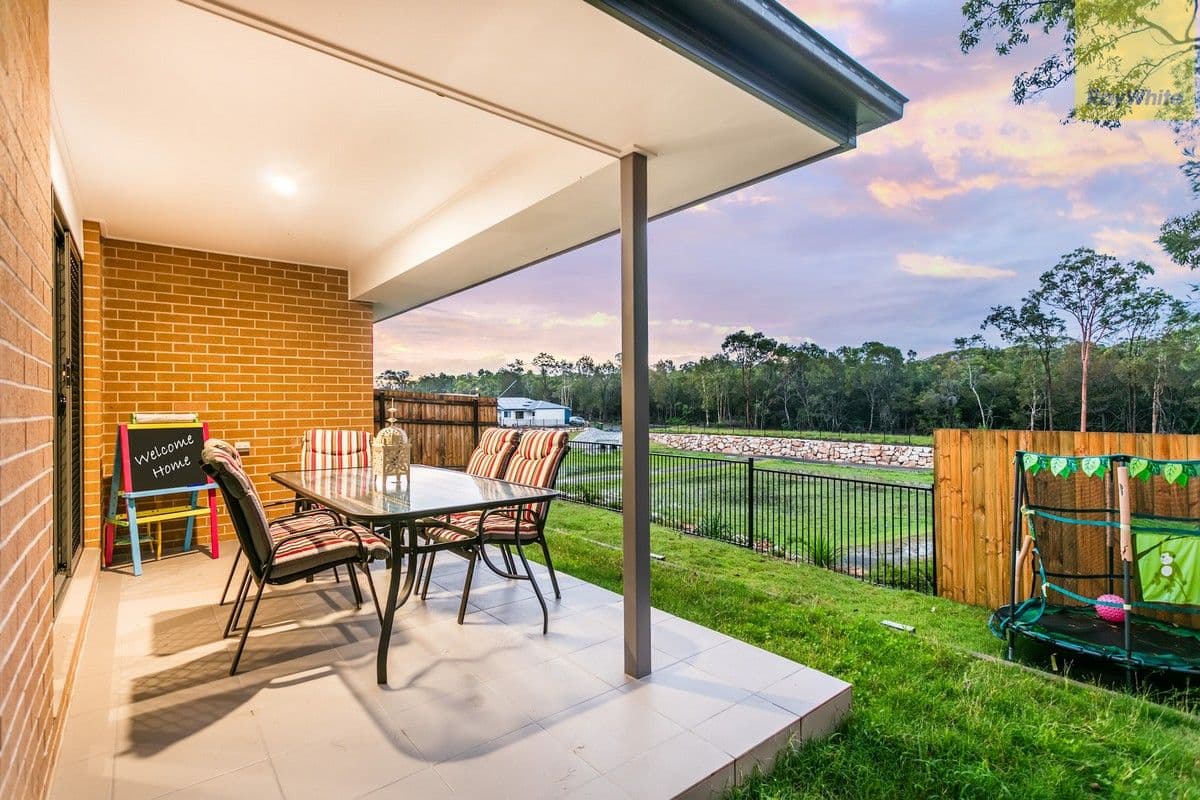 18 Mount Cooroora Street, PARK RIDGE QLD 4125, Park Ridge - Thumbnail 2