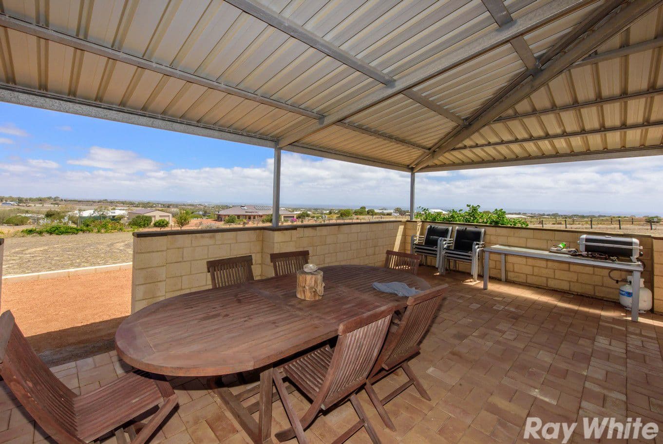 32 Pitchford Crest, White Peak WA 6532, White Peak - Image 1